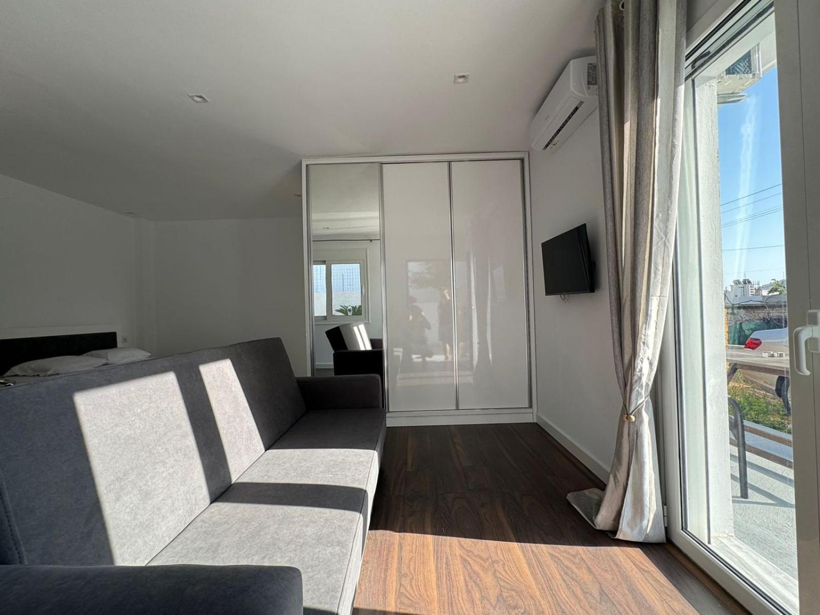 Sulozeqi Apartments Ksamil Extérieur photo