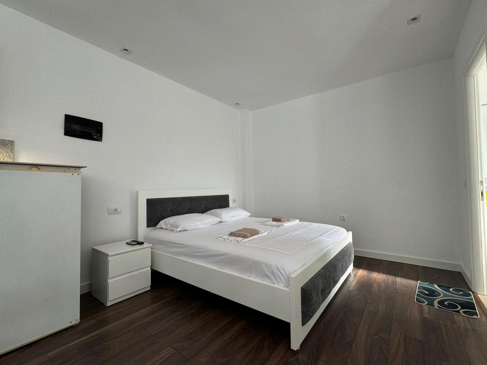 Sulozeqi Apartments Ksamil Extérieur photo