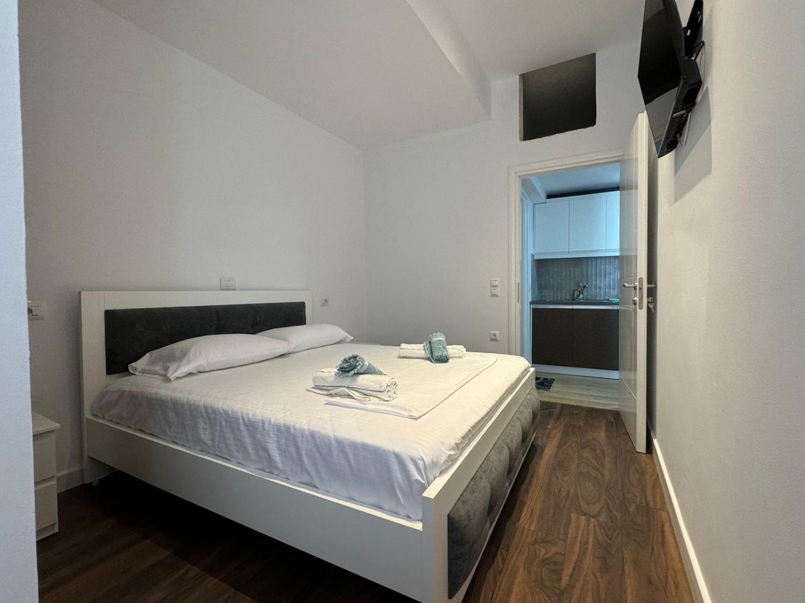 Sulozeqi Apartments Ksamil Extérieur photo